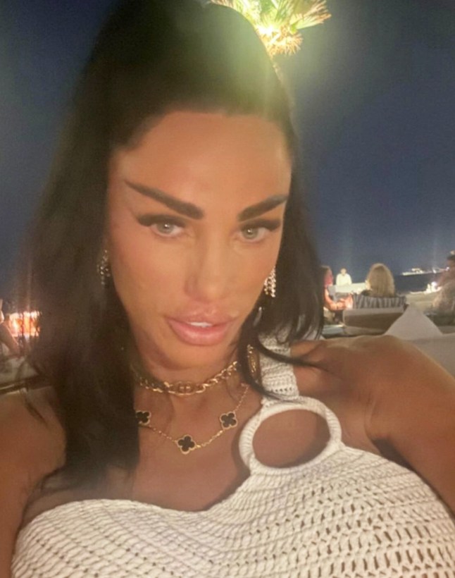 Katie Price slams claims she?s being ?pimped out? by friend in Dubai