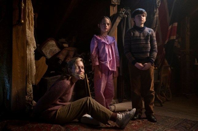 Victoria Pedretti as Dani, Amelie Smith as Flora, and Benjamin Evan Ainsworth as Miles in The Haunting of Bly Manor
