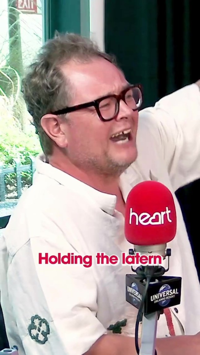 Celebrity Traitors? Alan Carr leaves UK after becoming ?most hated man? Heart