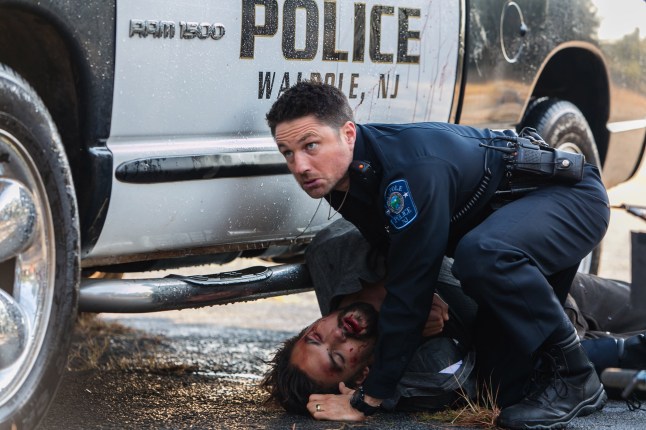 Editorial use only. No book cover usage. Mandatory Credit: Photo by Sundance Film/Everett/Shutterstock (4080422d) Jason Momoa, Martin Henderson, (Season 1, ep 106, aired April 3, 2014) The Red Road - TV Series - 2014