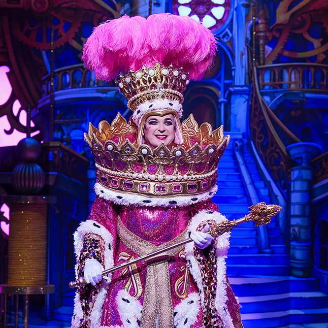 Sleeping Beauty London Palladium, starring Catherine Tate, Nigel Havers and Julian Clary