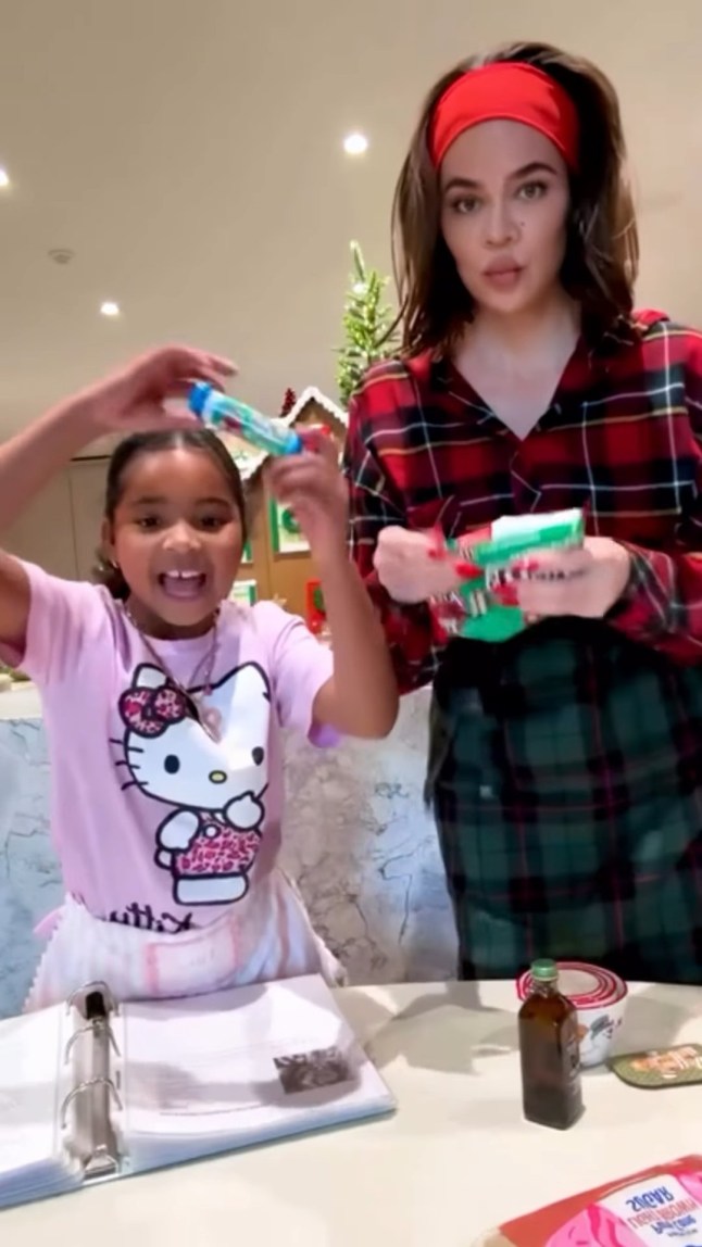 Khloe Kardashian?s daughter is a True cooking star as she bakes cooking with mom