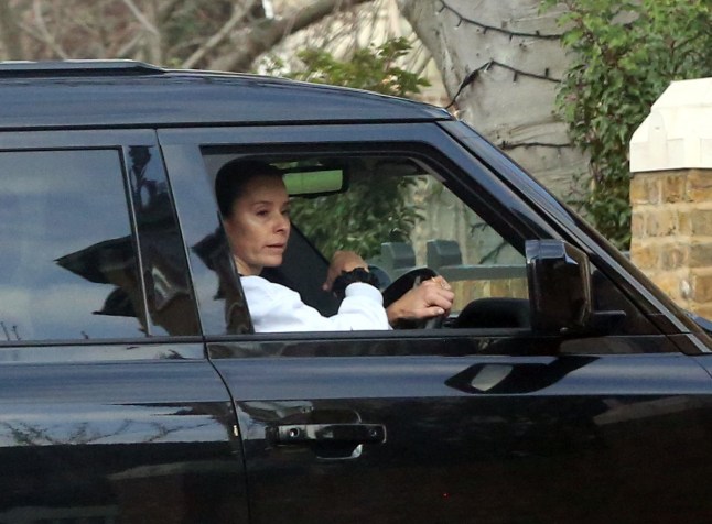 W8media. NO CREDIT W8media Gordon Ramsay House. Gordon Ramsay and his wife Tana leave their house in London today ahead of his daughter Tilly???s wedding to Adam Peaty this weekend. Gordon has a chat to the bin men before he heads off in his ??150,000 Audi RS6 estate car. 26/12/2025.