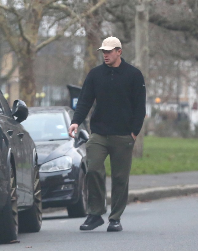 W8media. NO CREDIT W8media Gordon Ramsay House. Family and friends leave Gordon Ramsays house in London today ahead of his daughter Tilly???s wedding to Adam Peaty this weekend. 26/12/2025.